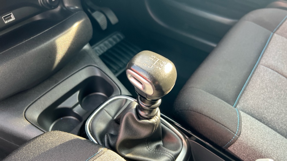 Citroen C4 Cactus 1.2 PureTech Flair 5dr [6 Speed] Petrol Hatchback - Image 13