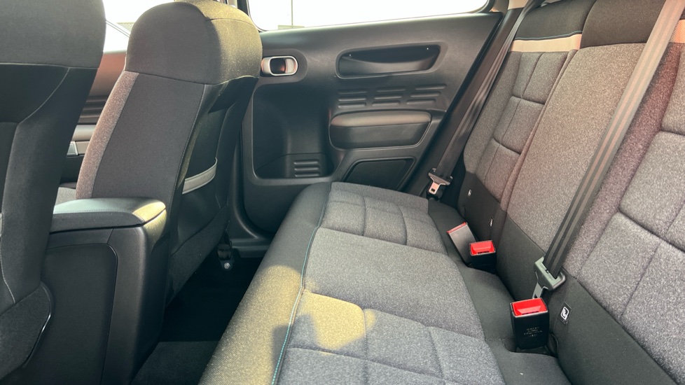 Citroen C4 Cactus 1.2 PureTech Flair 5dr [6 Speed] Petrol Hatchback - Image 16