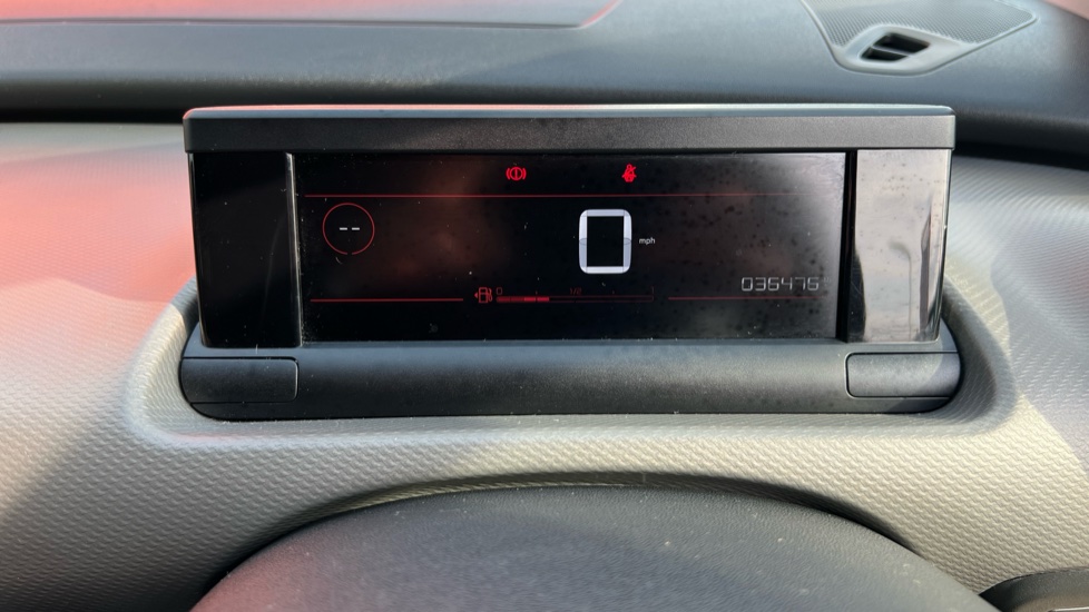 Citroen C4 Cactus 1.2 PureTech Flair 5dr [6 Speed] Petrol Hatchback - Image 18