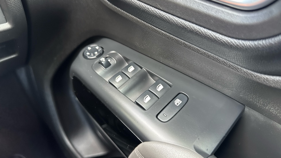 Citroen C5 Aircross 1.5 BlueHDi 130 Flair 5dr Diesel Hatchback - Image 30