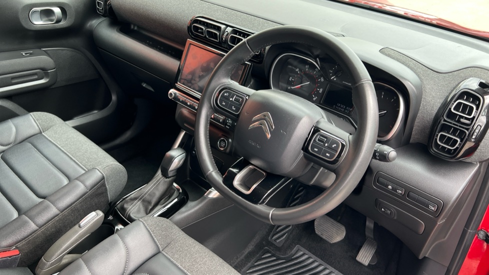 Citroen C3 Aircross 1.2 PureTech 130 Shine Plus 5dr EAT6 Petrol Hatchback - Image 11