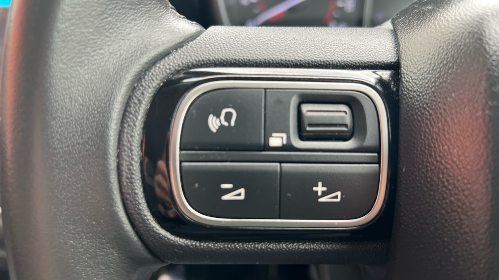 Citroen C3 Aircross 1.2 PureTech 130 Shine Plus 5dr EAT6 Petrol Hatchback - Image 22
