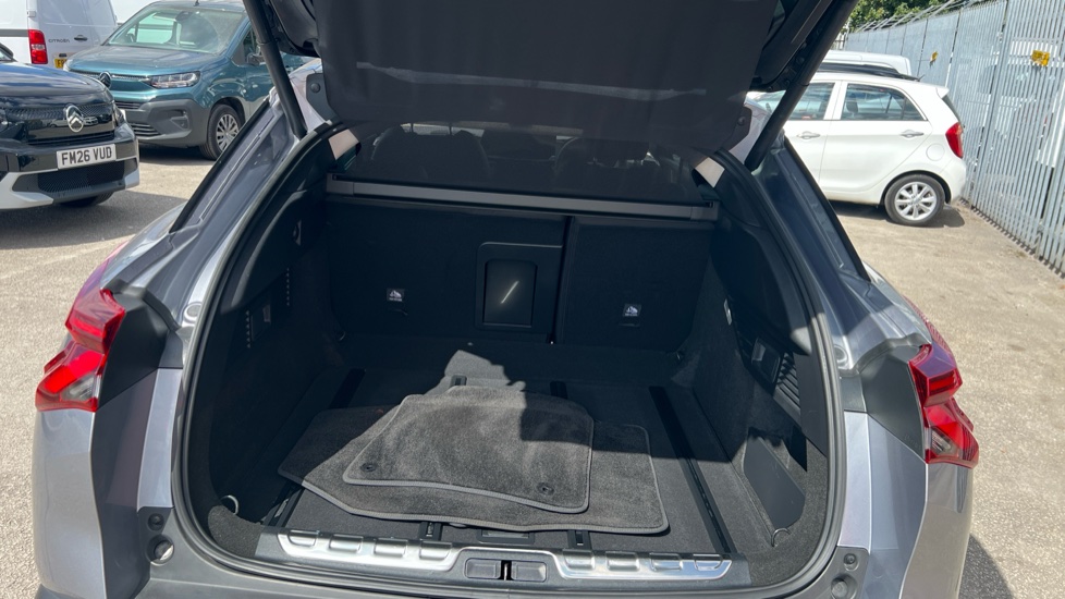 Citroen C5 X 1.2 PureTech 130 Shine Plus 5dr EAT8 Petrol Estate - Image 4