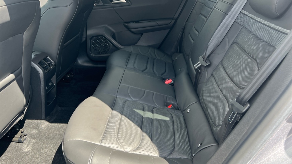 Citroen C5 X 1.2 PureTech 130 Shine Plus 5dr EAT8 Petrol Estate - Image 16