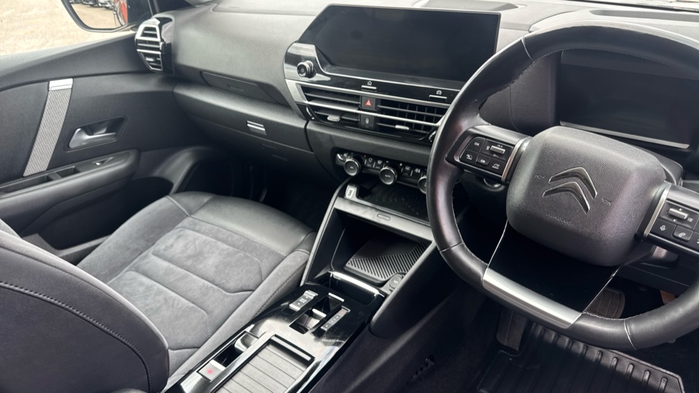 Citroen C4 100kW E-series 50kWh 5dr Auto Electric Hatchback - Image 14