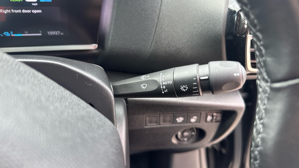Citroen C4 100kW E-series 50kWh 5dr Auto Electric Hatchback - Image 23