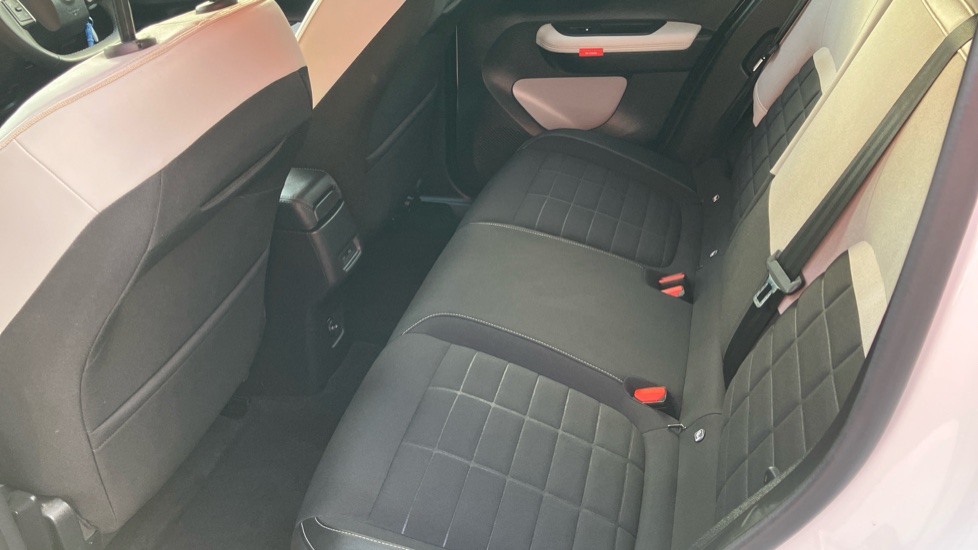 Citroen C3 83kW Max 44kWh 5dr Auto Electric Hatchback - Image 16