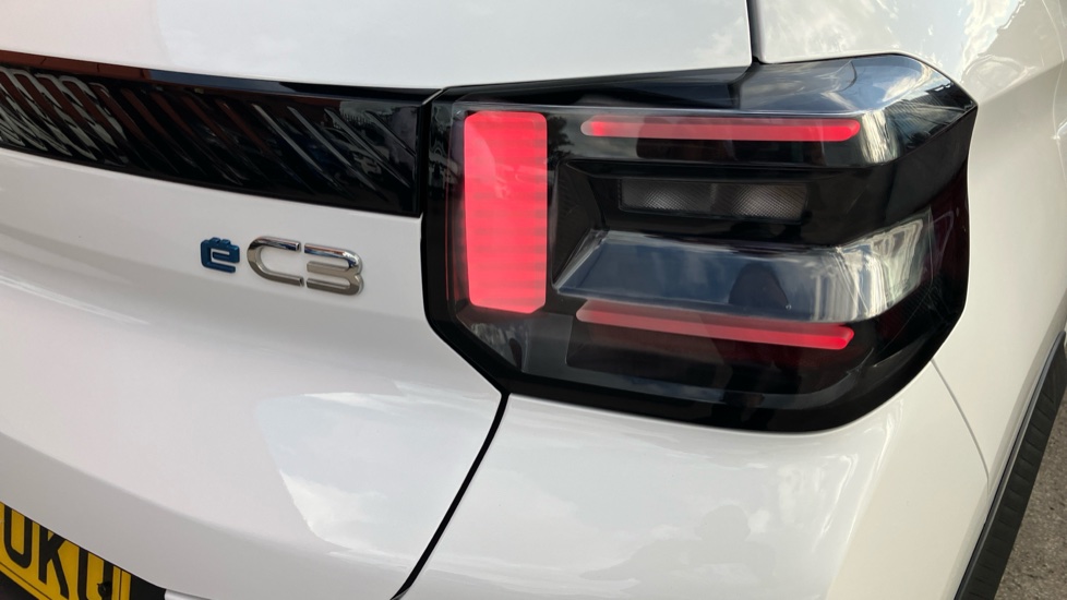 Citroen C3 83kW Max 44kWh 5dr Auto Electric Hatchback - Image 22