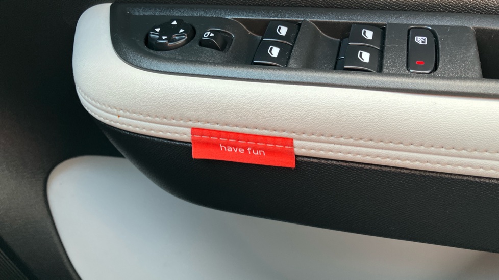 Citroen C3 83kW Max 44kWh 5dr Auto Electric Hatchback - Image 37