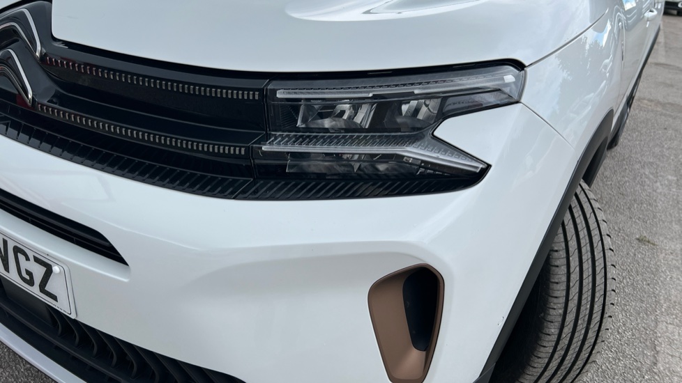 Citroen C5 Aircross 1.2 PureTech C-Series Edition 5dr EAT8 Petrol Hatchback - Image 24
