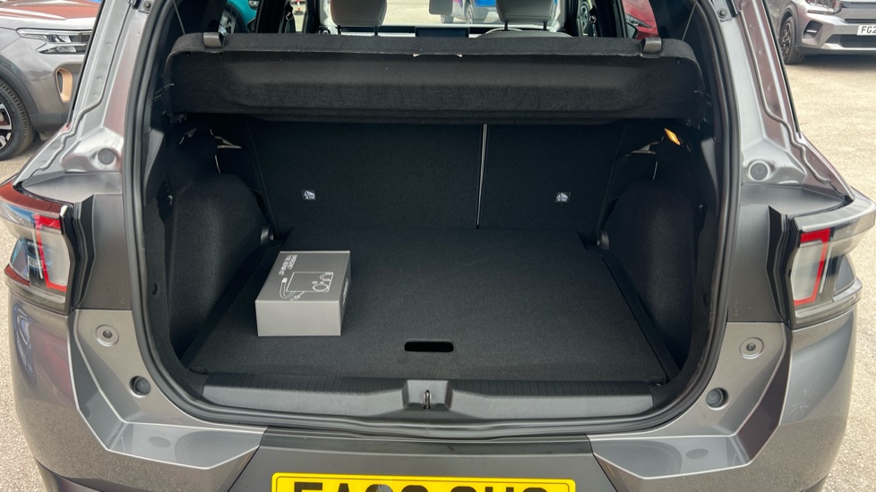 Citroen C3 Aircross 1.2 Hybrid [136] Max 5dr e-DCS6 Petrol Hatchback - Image 4