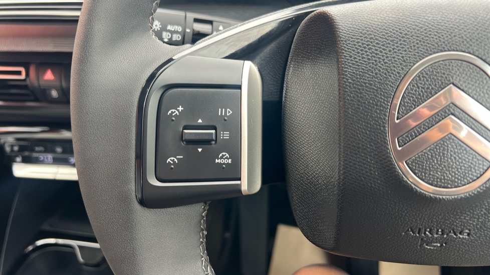 Citroen C3 Aircross 1.2 Hybrid [136] Max 5dr e-DCS6 Petrol Hatchback - Image 21