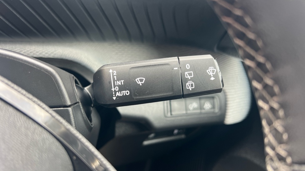 Citroen C3 Aircross 1.2 Hybrid [136] Max 5dr e-DCS6 Petrol Hatchback - Image 24