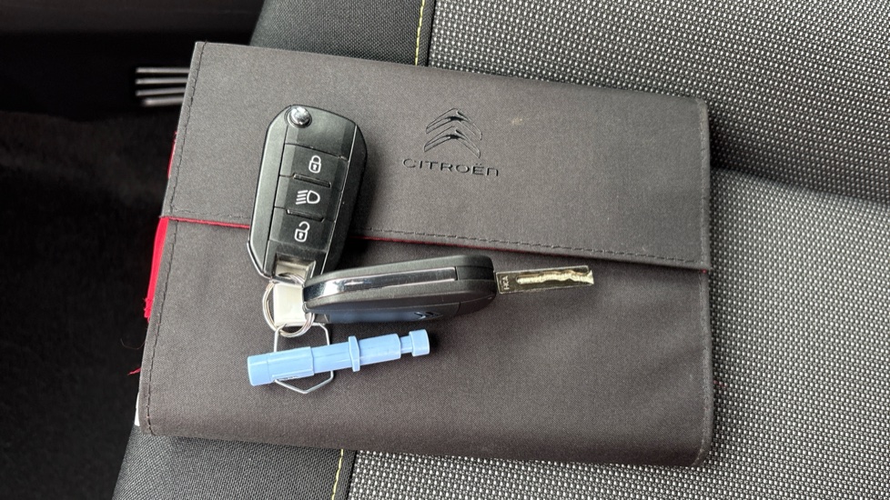 Citroen C3 1.2 PureTech 83 Flair 5dr Petrol Hatchback - Image 19
