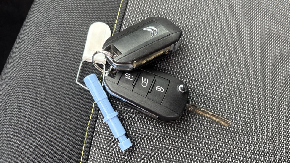 Citroen C3 1.2 PureTech 83 Flair 5dr Petrol Hatchback - Image 20