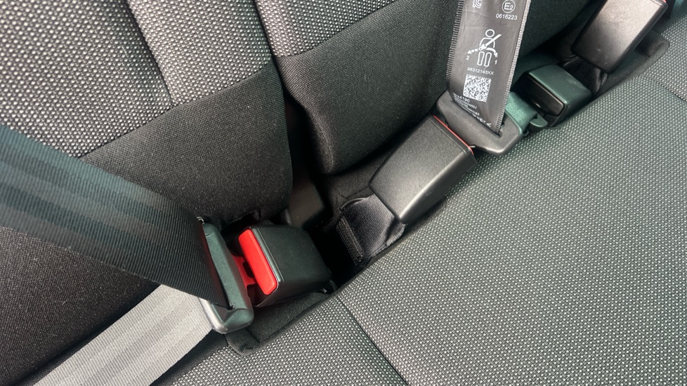 Citroen C3 Aircross 1.2 PureTech 110 You 5dr Petrol Hatchback - Image 17