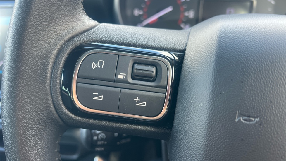 Citroen C3 Aircross 1.2 PureTech 110 You 5dr Petrol Hatchback - Image 22