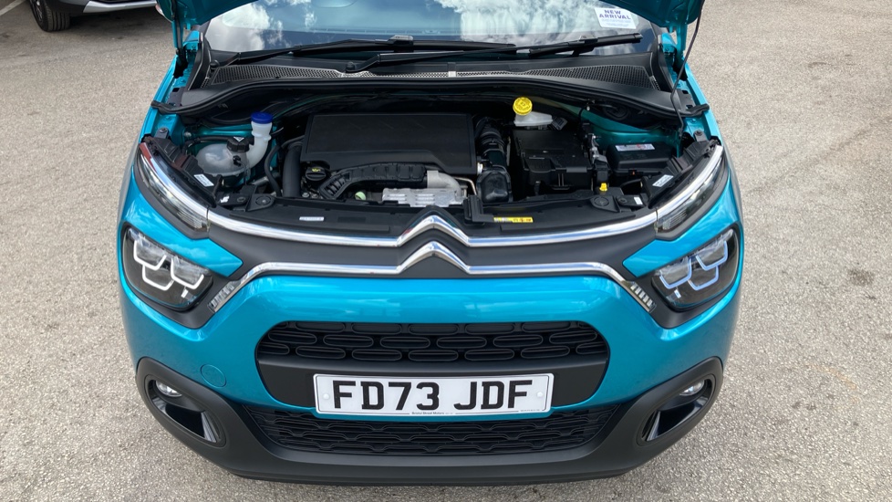 Citroen C3 1.2 PureTech 110 Plus 5dr EAT6 Petrol Hatchback - Image 8