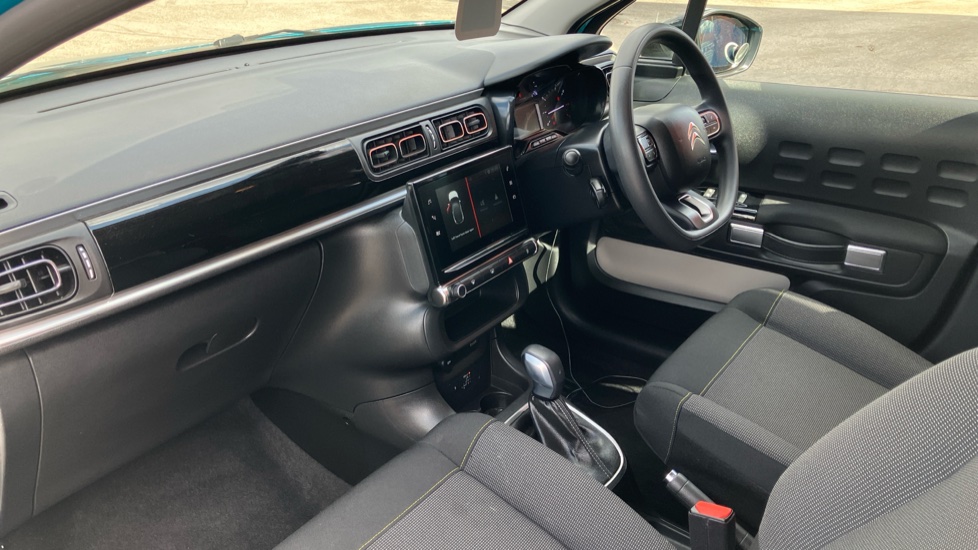 Citroen C3 1.2 PureTech 110 Plus 5dr EAT6 Petrol Hatchback - Image 9