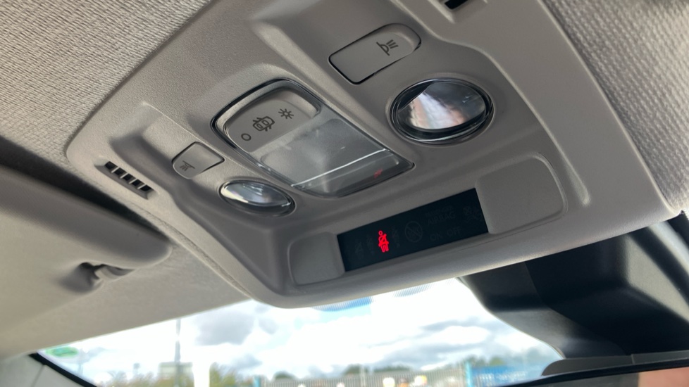 Citroen C3 1.2 PureTech 110 Plus 5dr EAT6 Petrol Hatchback - Image 31