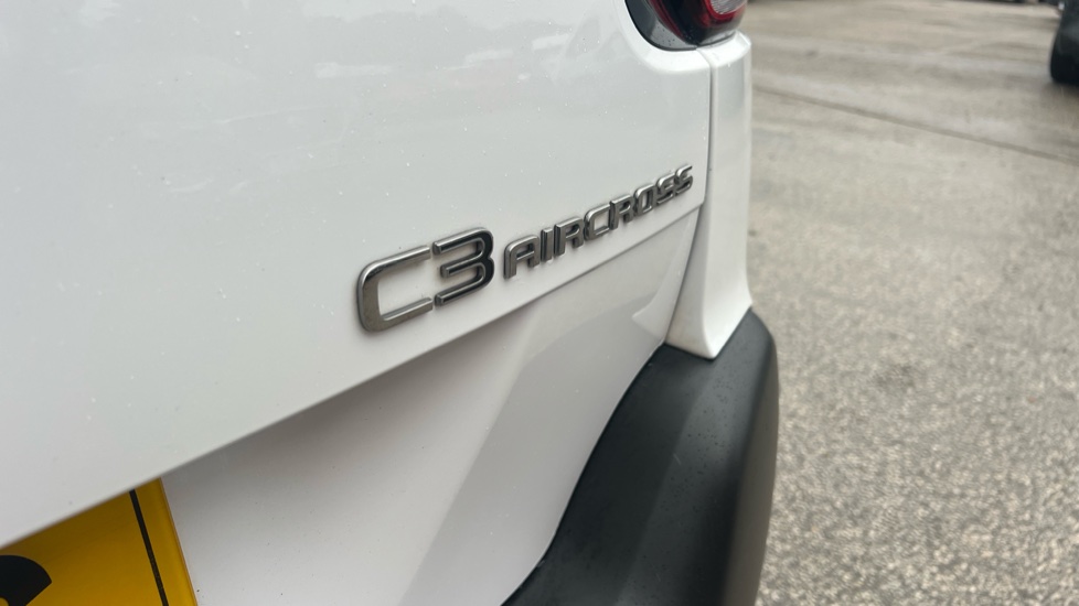 Citroen C3 Aircross 1.2 PureTech 110 Shine Plus 5dr Petrol Hatchback - Image 8