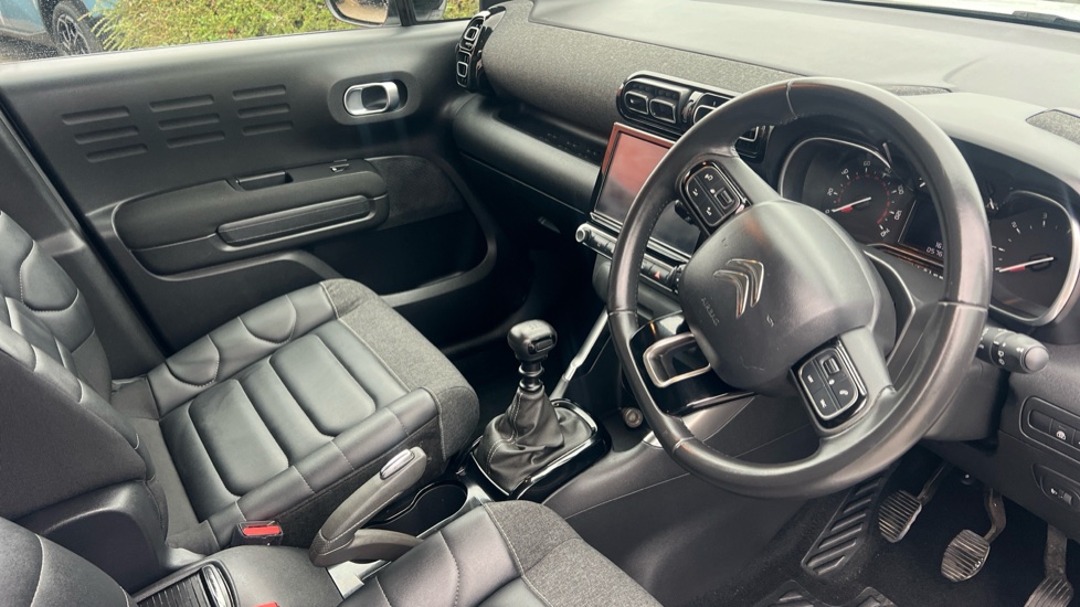 Citroen C3 Aircross 1.2 PureTech 110 Shine Plus 5dr Petrol Hatchback - Image 11