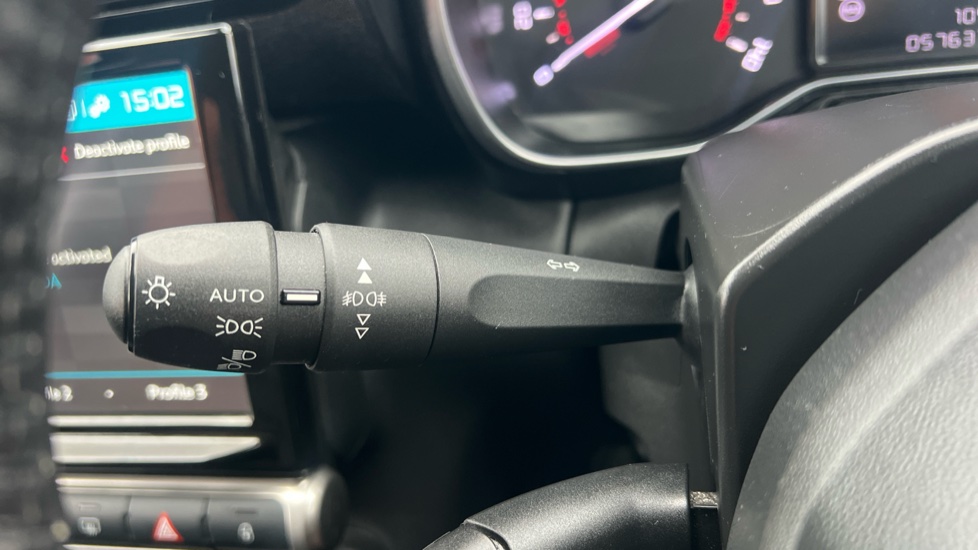 Citroen C3 Aircross 1.2 PureTech 110 Shine Plus 5dr Petrol Hatchback - Image 23