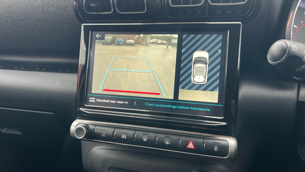 Citroen C3 Aircross 1.2 PureTech 110 Shine Plus 5dr Petrol Hatchback - Image 38