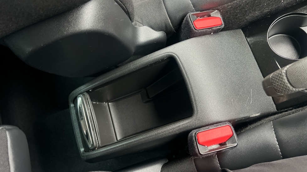 Citroen C3 Aircross 1.2 PureTech 110 Shine Plus 5dr Petrol Hatchback - Image 40