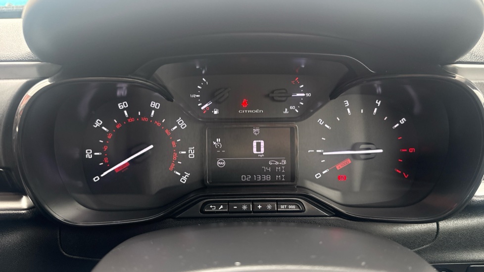 Citroen C3 1.2 PureTech Plus 5dr Petrol Hatchback - Image 18