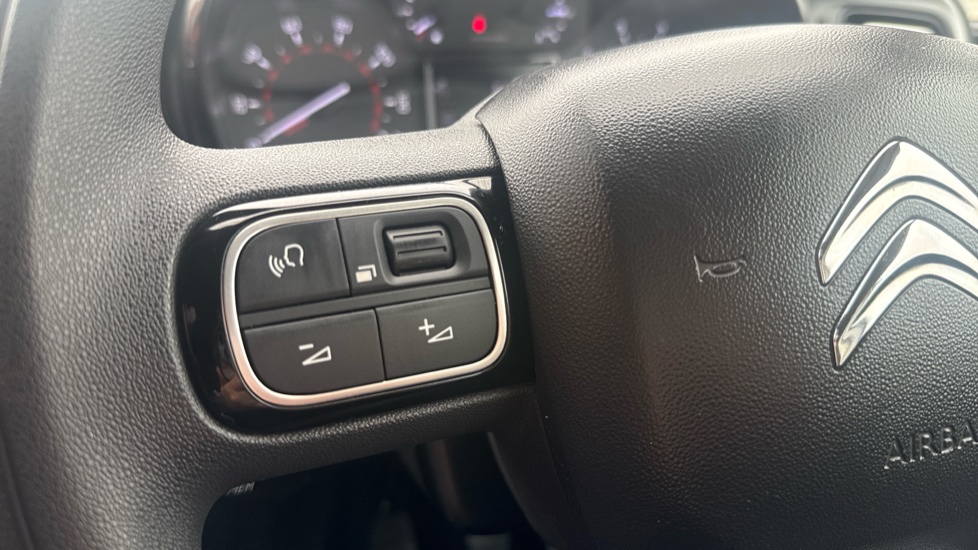 Citroen C3 1.2 PureTech Plus 5dr Petrol Hatchback - Image 29