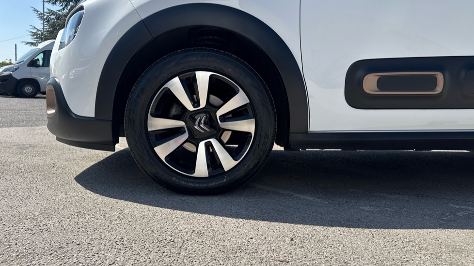 Citroen C3 1.2 PureTech C-Series Edition 5dr Petrol Hatchback - Image 7