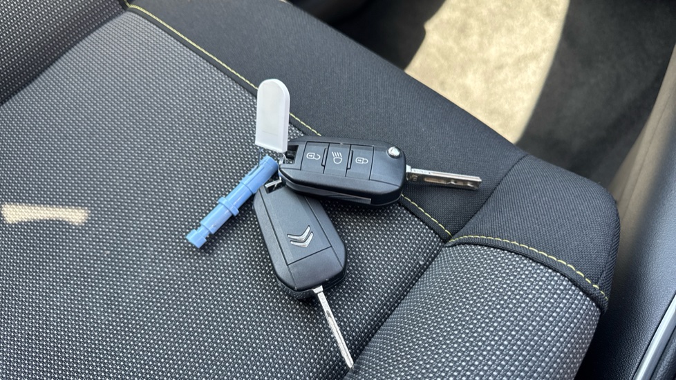 Citroen C3 1.2 PureTech C-Series Edition 5dr Petrol Hatchback - Image 20