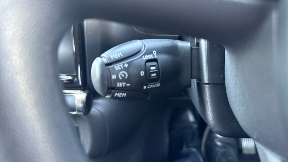 Citroen C3 1.2 PureTech C-Series Edition 5dr Petrol Hatchback - Image 25