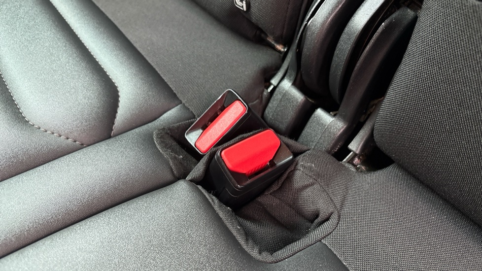 Citroen C3 Aircross 1.2 PureTech 130 Max 5dr EAT6 Petrol Hatchback - Image 17