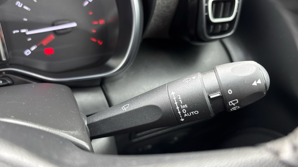 Citroen C3 Aircross 1.2 PureTech 130 Max 5dr EAT6 Petrol Hatchback - Image 30