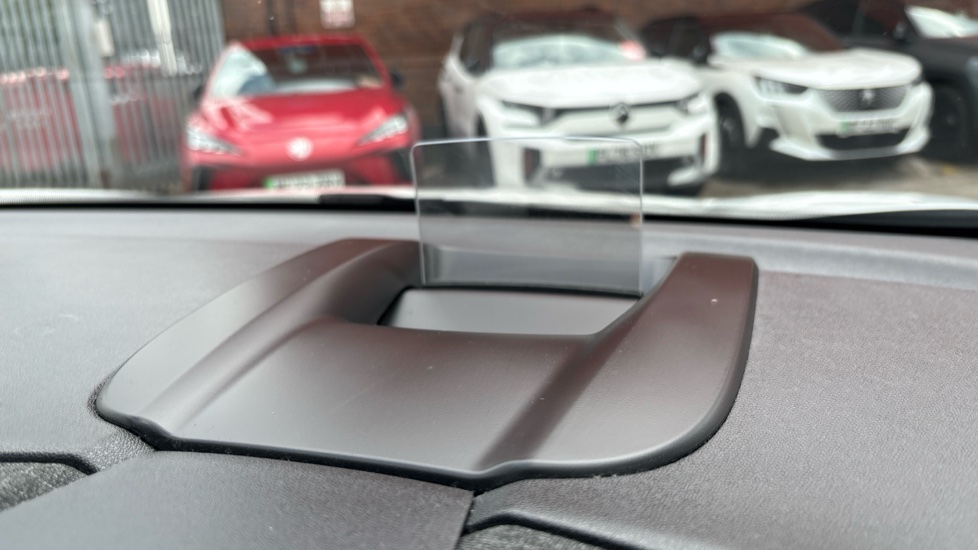 Citroen C3 Aircross 1.2 PureTech 130 Max 5dr EAT6 Petrol Hatchback - Image 34