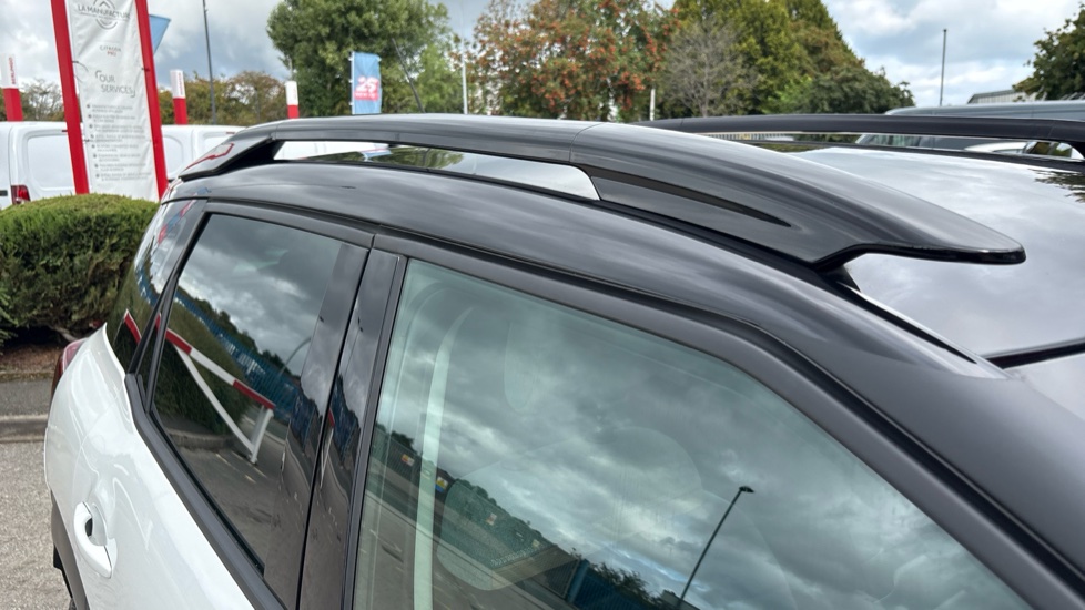 Citroen C3 Aircross 1.2 PureTech 130 Max 5dr EAT6 Petrol Hatchback - Image 36