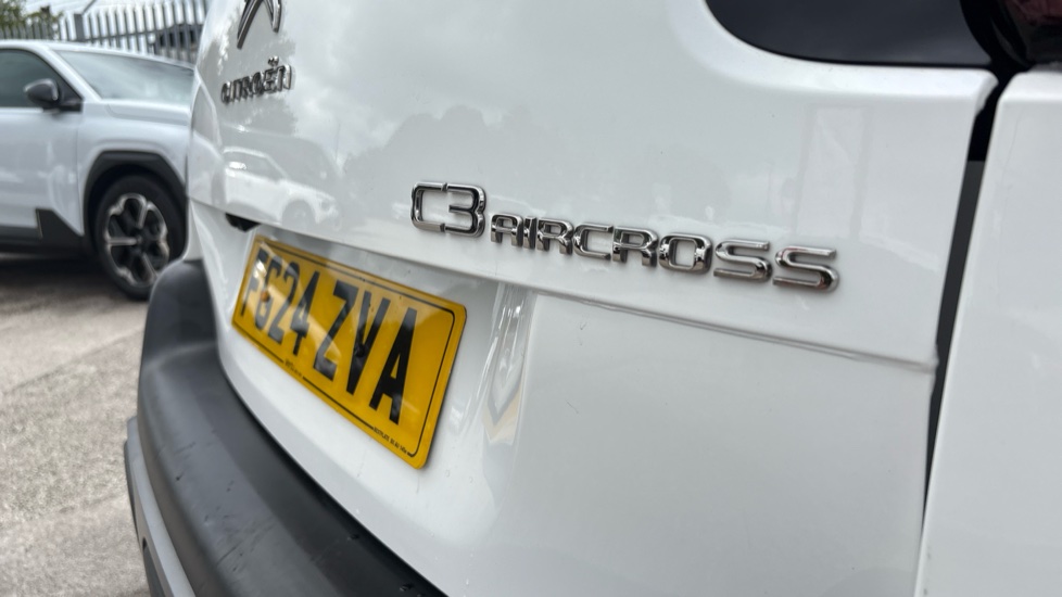 Citroen C3 Aircross 1.2 PureTech 130 Max 5dr EAT6 Petrol Hatchback - Image 38