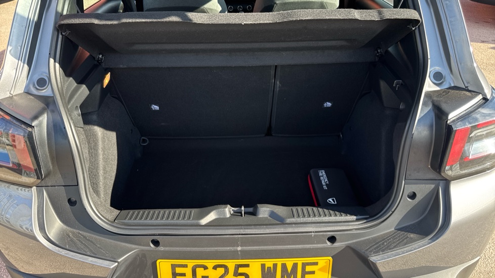 Citroen C3 1.2 Turbo Plus 5dr Petrol Hatchback - Image 4