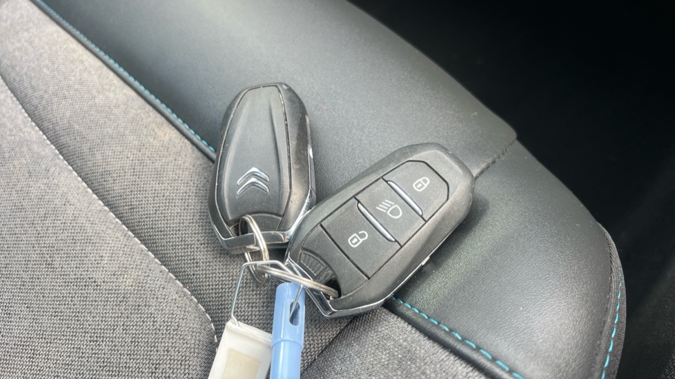 Citroen C4 1.2 PureTech [130] Shine 5dr Petrol Hatchback - Image 20