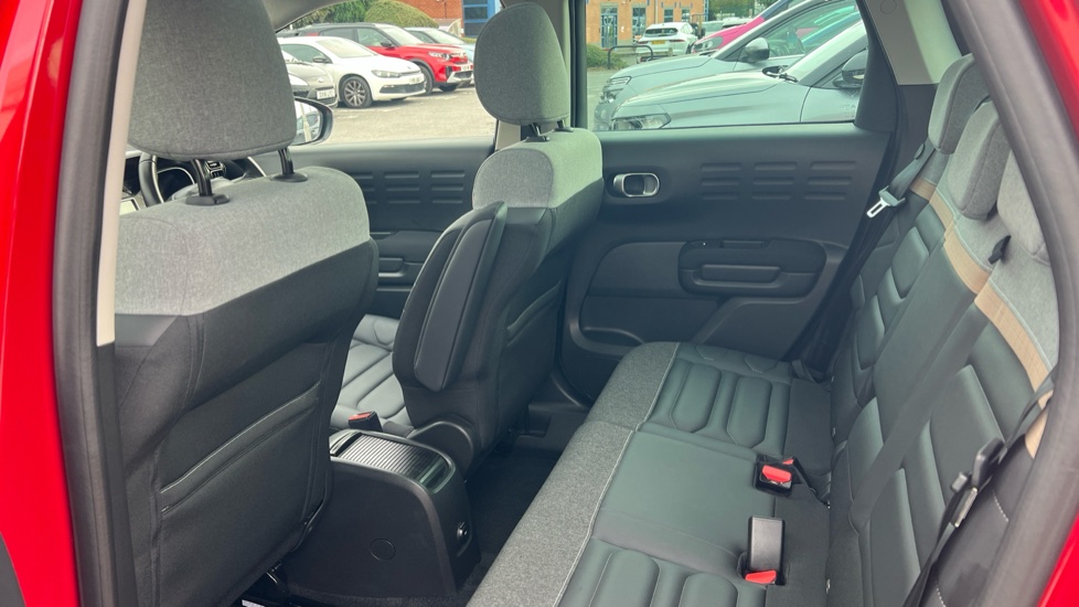 Citroen C3 Aircross 1.2 PureTech 130 Shine Plus 5dr EAT6 Petrol Hatchback - Image 16