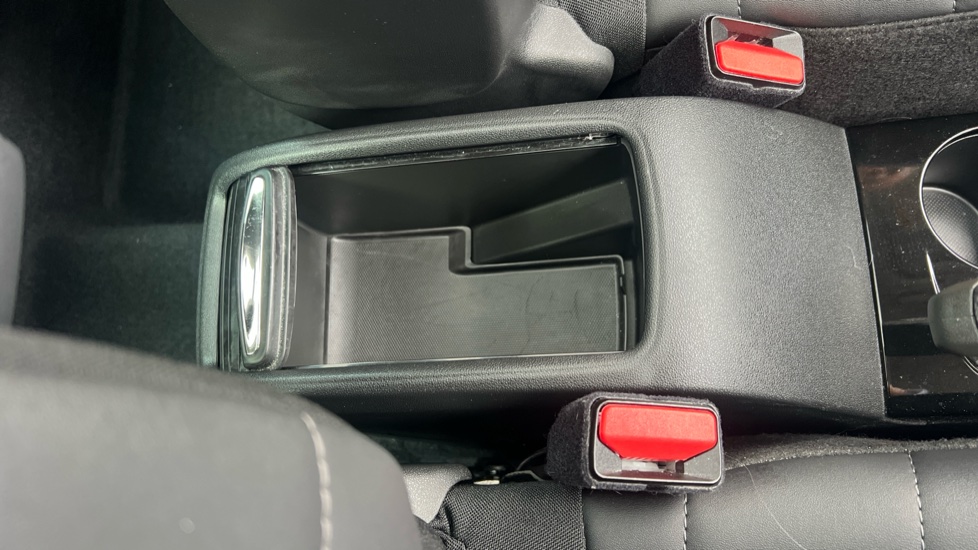 Citroen C3 Aircross 1.2 PureTech 130 Shine Plus 5dr EAT6 Petrol Hatchback - Image 36