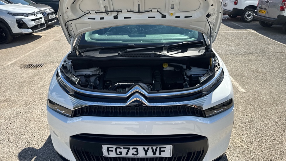 Citroen C3 Aircross 1.2 PureTech 110 Shine Plus 5dr Petrol Hatchback - Image 8