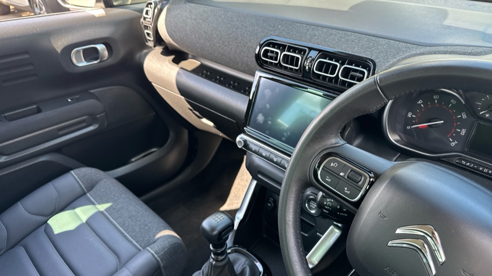 Citroen C3 Aircross 1.2 PureTech 110 Shine Plus 5dr Petrol Hatchback - Image 14