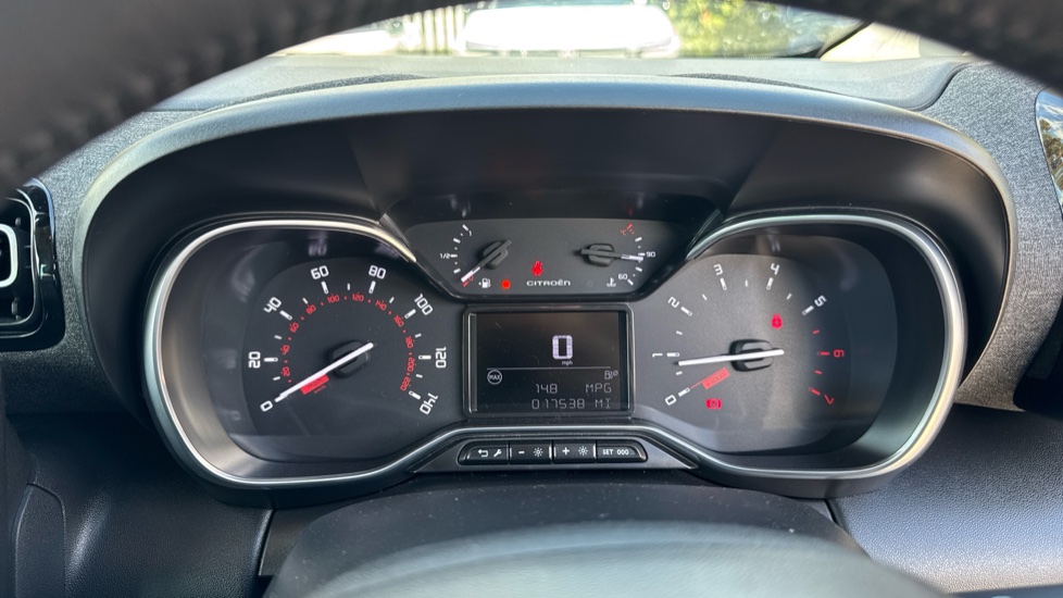 Citroen C3 Aircross 1.2 PureTech 110 Shine Plus 5dr Petrol Hatchback - Image 18