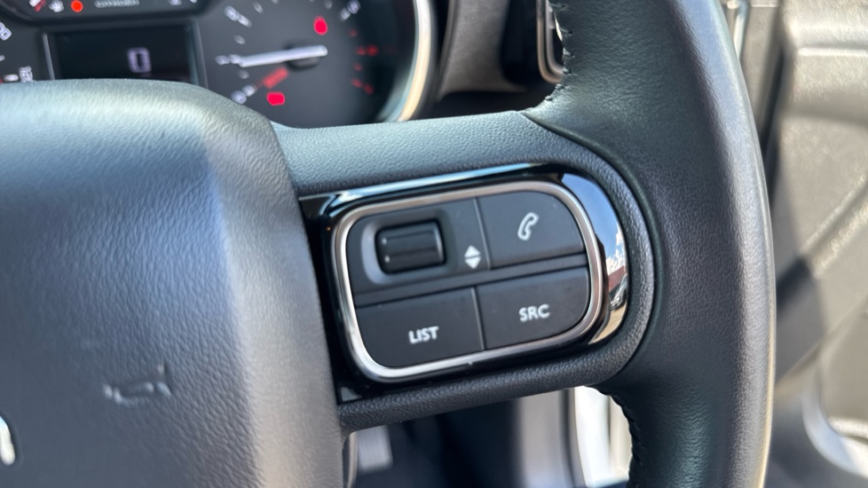 Citroen C3 Aircross 1.2 PureTech 110 Shine Plus 5dr Petrol Hatchback - Image 22