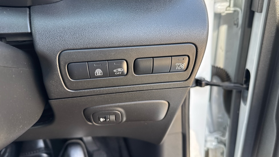 Citroen C3 Aircross 1.2 PureTech 110 Shine Plus 5dr Petrol Hatchback - Image 25