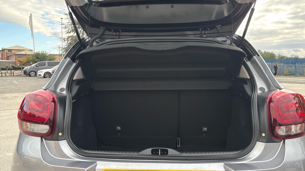 Citroen C3 1.2 PureTech Plus 5dr Petrol Hatchback - Image 4