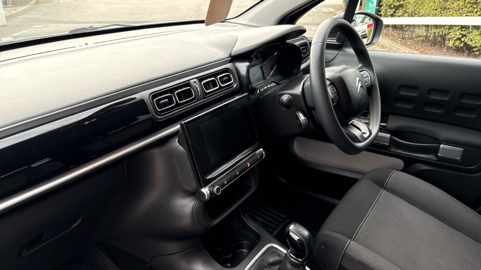 Citroen C3 1.2 PureTech Plus 5dr Petrol Hatchback - Image 9